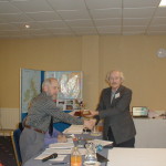 Mike_accepting_the_van_Praags_award